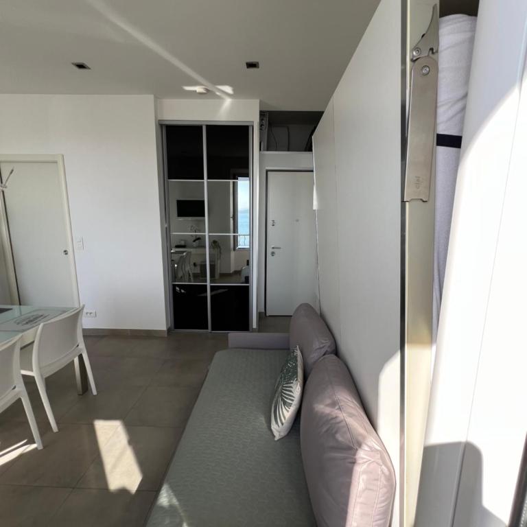 Studio magnifique vue mer - Apartment with Sea View - 5