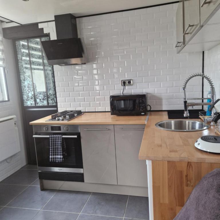 Maisonnette à 200m de la plage avec parking gratuit et terrasse - Appartamento con 1 Camera da Letto - 4