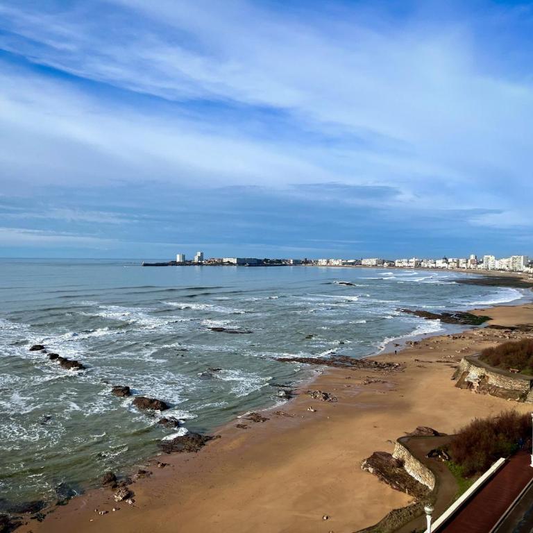 Joli appartement avec vue imprenable sur la baie des Sables - 4 pers - Studio - 10
