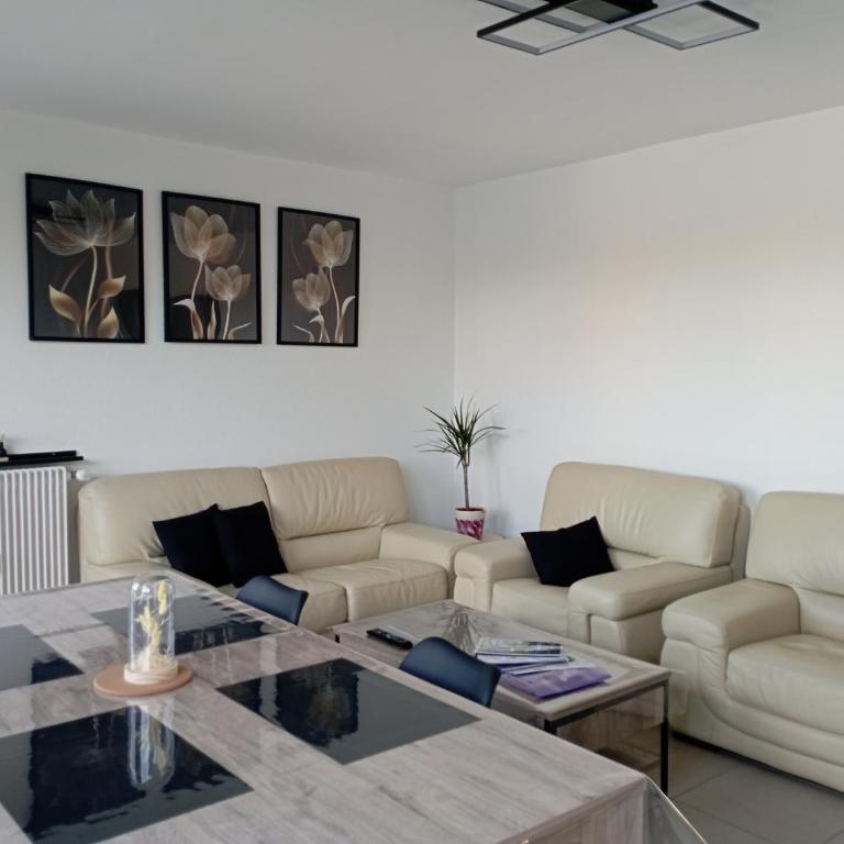 Le Belle vue - Two-Bedroom Apartment - 3