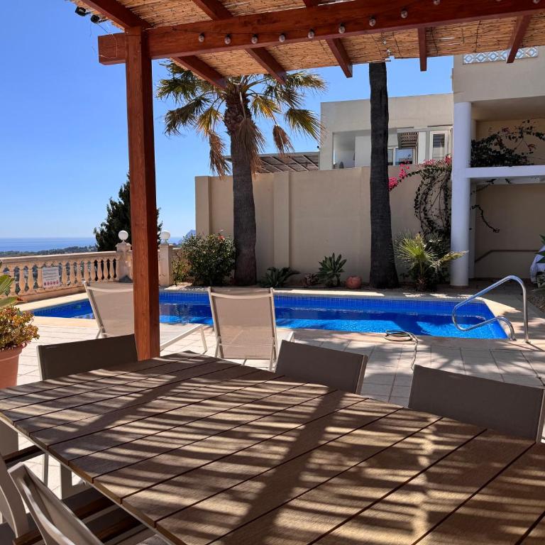 Seaview whole villa - Villa - 14