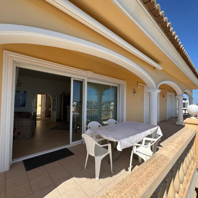 Seaview whole villa - Villa - 25