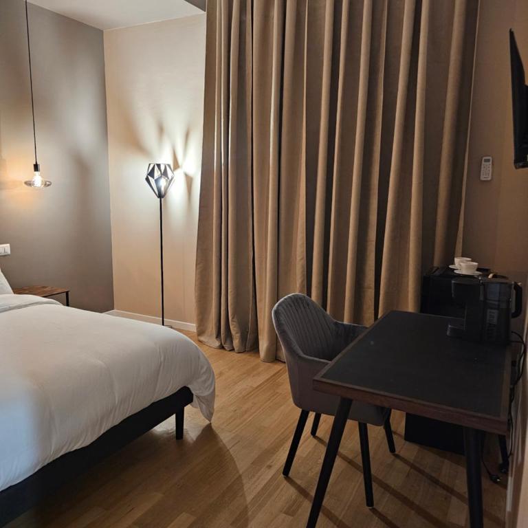 Santrid Suites - Double Room with Garden View - 6