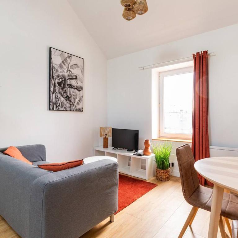 Le Aristide - Centre Ville - Calme - Terrasse - Appartement 2 Chambres - 5