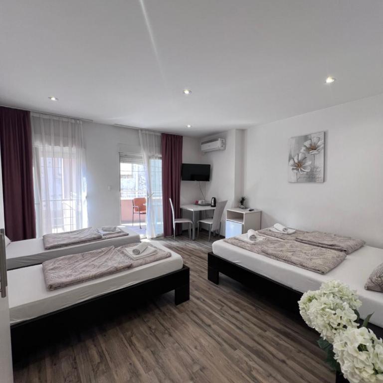 Apartments & Rooms Villa Zaad FREE PRIVATE PARKING - Apartment with Balcony - 11
