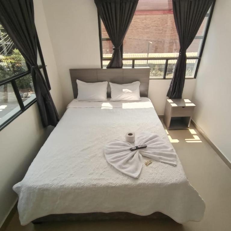 HOSPEDAJE SiLOM - Habitación Doble con baño privado - 7