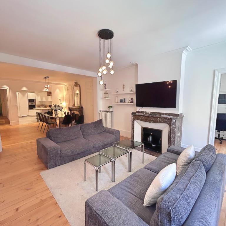 L'Elegant Paradoux - 3 sdb - 2 wc - Ascenseur - Parking - Plein Centre - Apartamento - 17