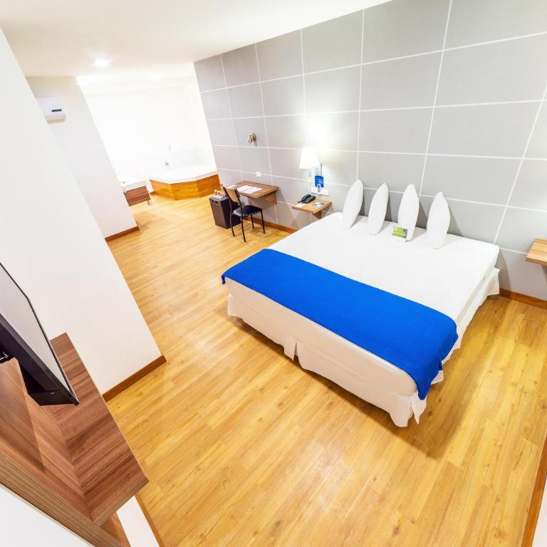 LP Equipetrol - Suite con cama grande - 2