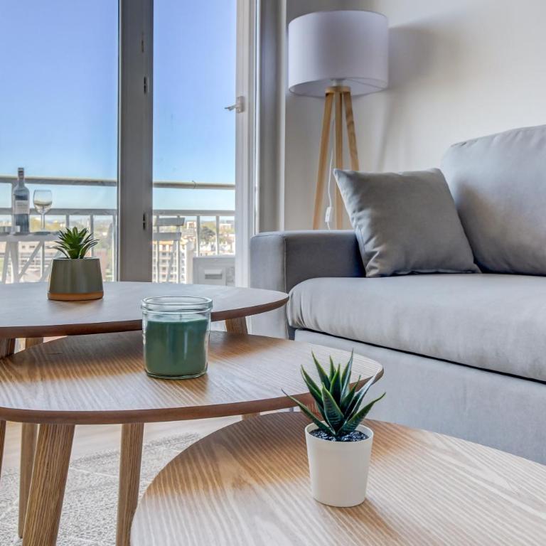 Sunset Duplex - Grand-Rond, Jardin des plantes, centre-ville, 2 BDRs 60m2, AC, Netflix - T3 60m2 avec clim - Duplex Apartment - 15