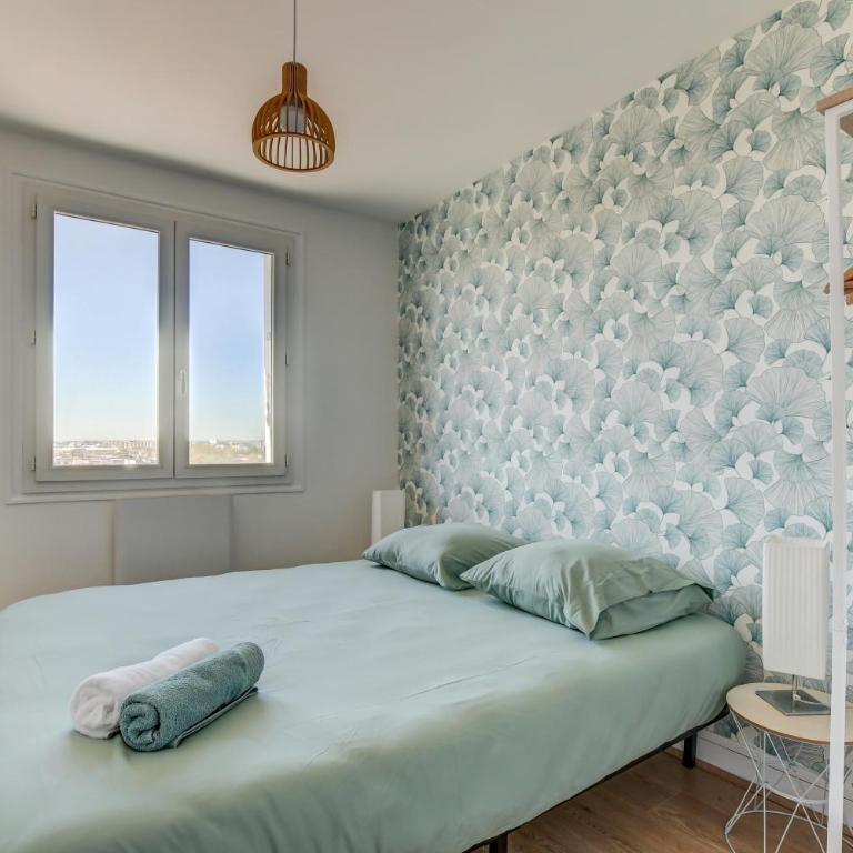 Sunset Duplex - Grand-Rond, Jardin des plantes, centre-ville, 2 BDRs 60m2, AC, Netflix - T3 60m2 avec clim - Duplex Apartment - 5