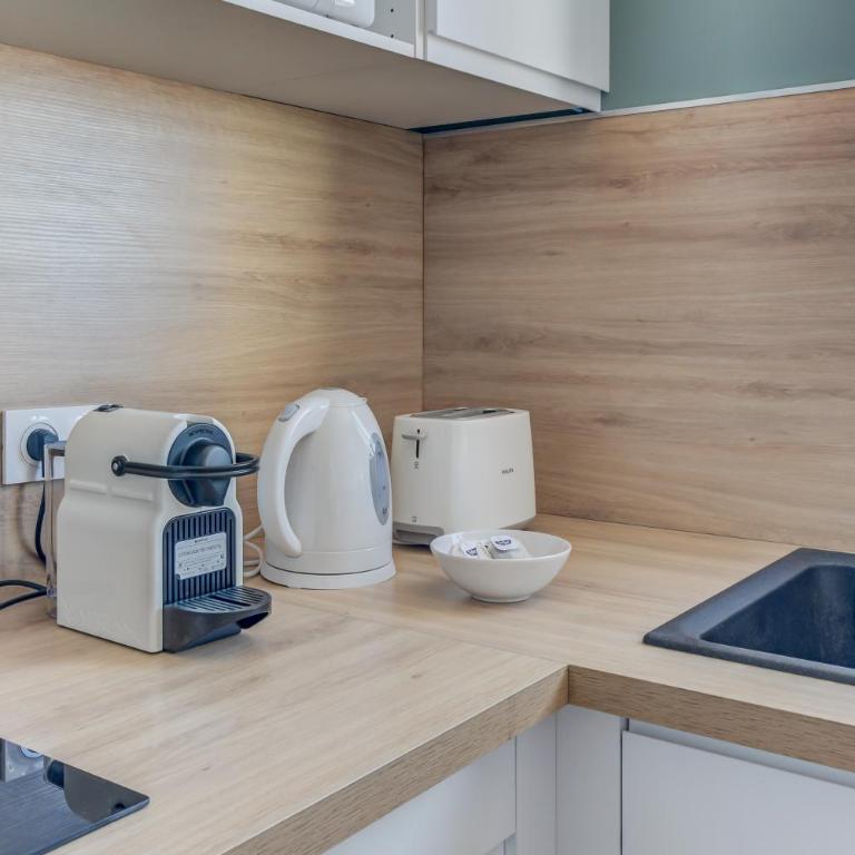 Sunset Duplex - Grand-Rond, Jardin des plantes, centre-ville, 2 BDRs 60m2, AC, Netflix - T3 60m2 avec clim - Duplex Apartment - 18