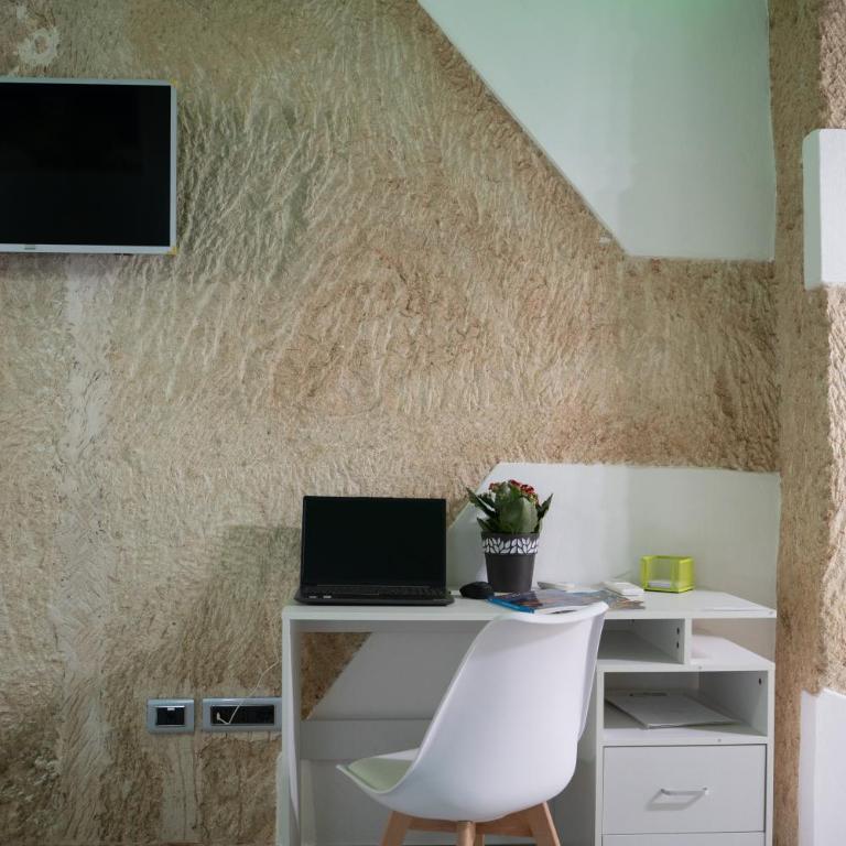 La casa sulle mura di Tropea vista mare - Studio with Sea View - 52