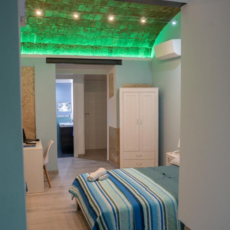 La casa sulle mura di Tropea vista mare - Studio with Sea View - 46
