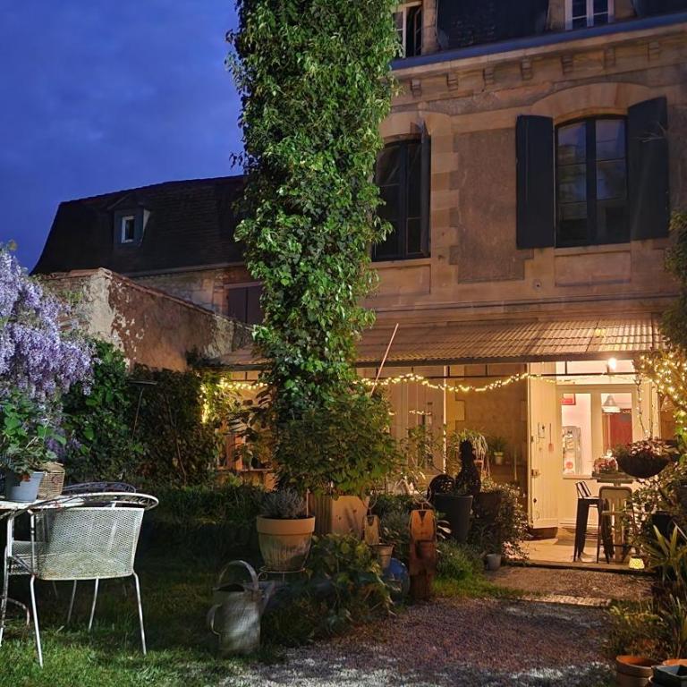 Madeleine Bergerac - Chambre Double - Vue sur Jardin - 13