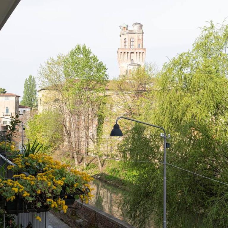 enJoy Home - Appartamento signorile con vista - Appartamento Standard con 2 Camere da Letto - 12