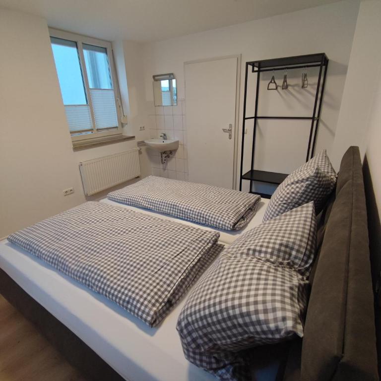 FeWo Planer Altstadtwohnung mit Terrasse & Parkplatz - Apartment mit 3 Schlafzimmern - 5