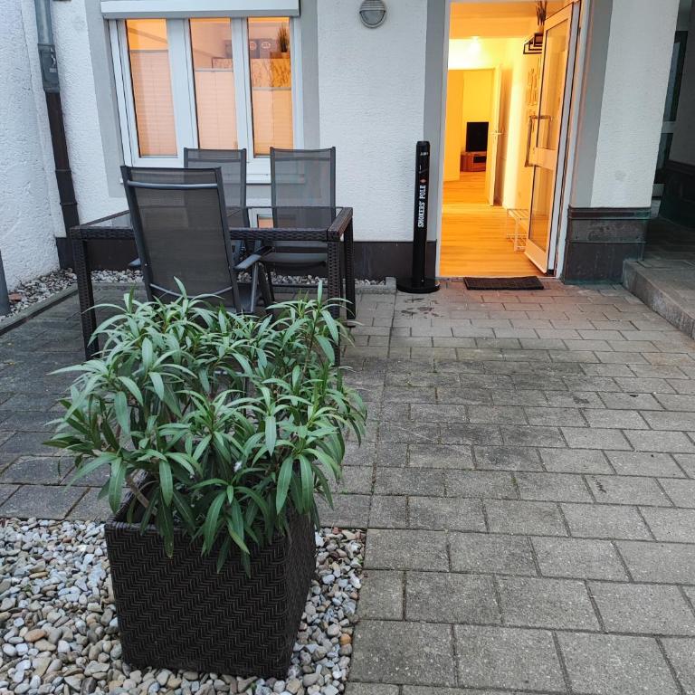 FeWo Planer Altstadtwohnung mit Terrasse & Parkplatz - Apartment mit 3 Schlafzimmern - 1