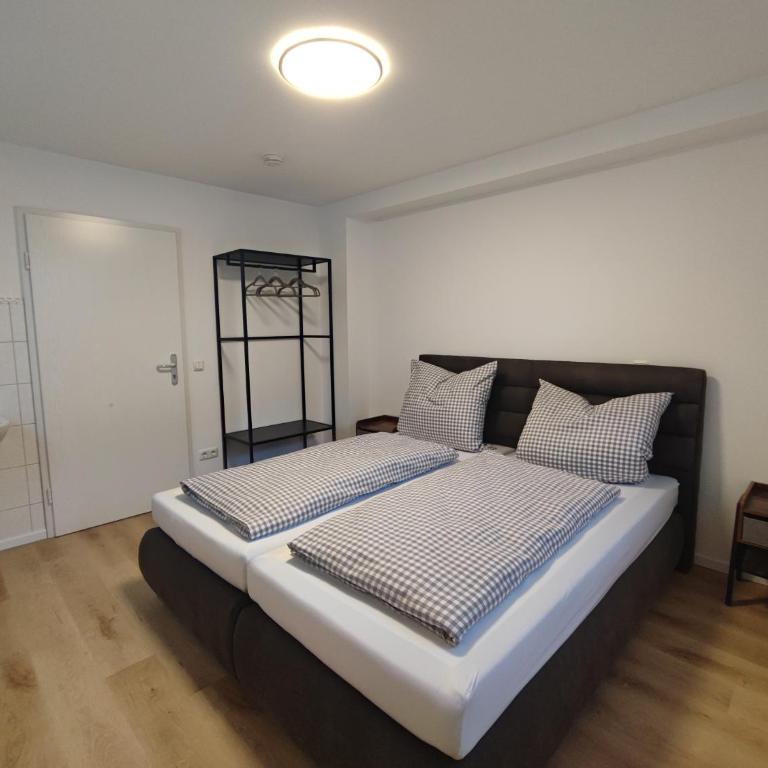 FeWo Planer Altstadtwohnung mit Terrasse & Parkplatz - Apartment mit 3 Schlafzimmern - 22