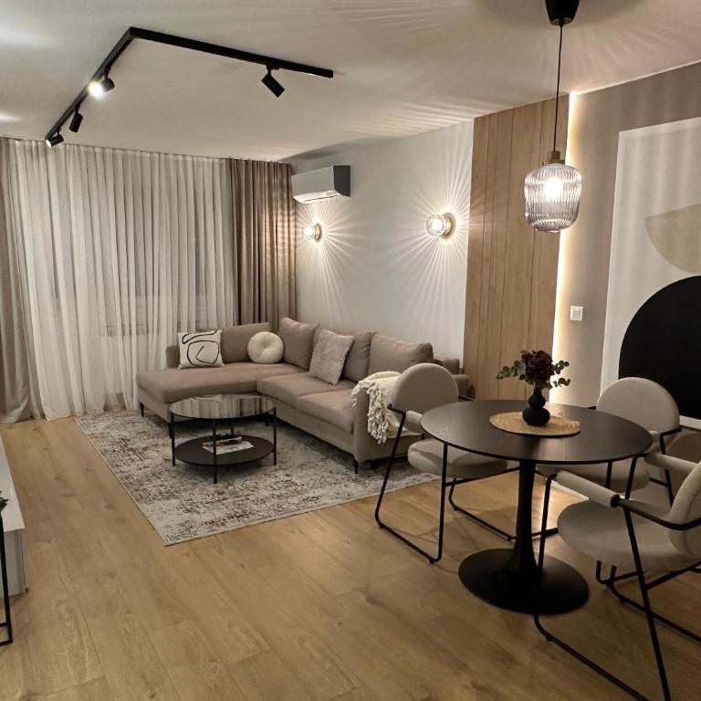 Apartman Avanti - blizina centra,besplatan parking i balkon - Apartment - 1