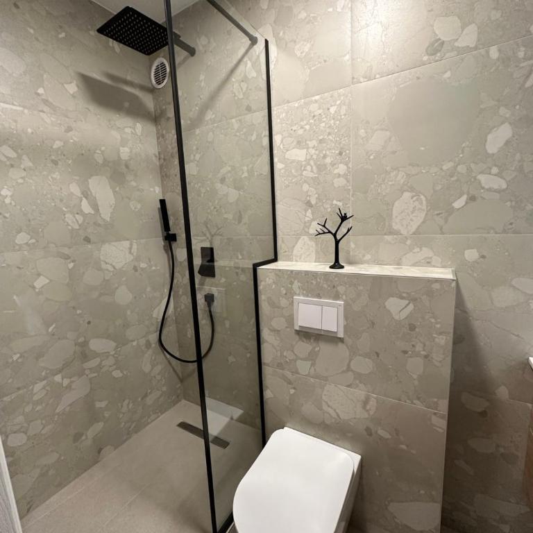 Apartman Avanti - blizina centra,besplatan parking i balkon - Apartment - 12