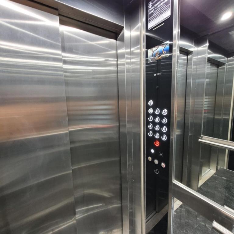 Luminoso Monoambiente II con Balcón 9no piso - Apartamento con balcón - 19
