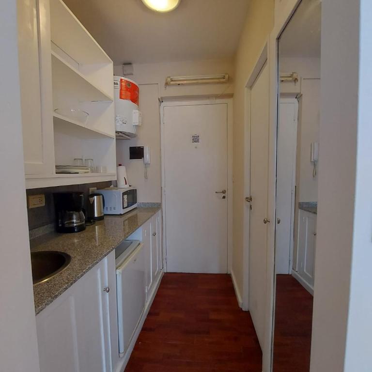 Hermoso Departamento, excelente ubicación a 50 mts de Plaza principal - Apartamento de 1 dormitorio - 18