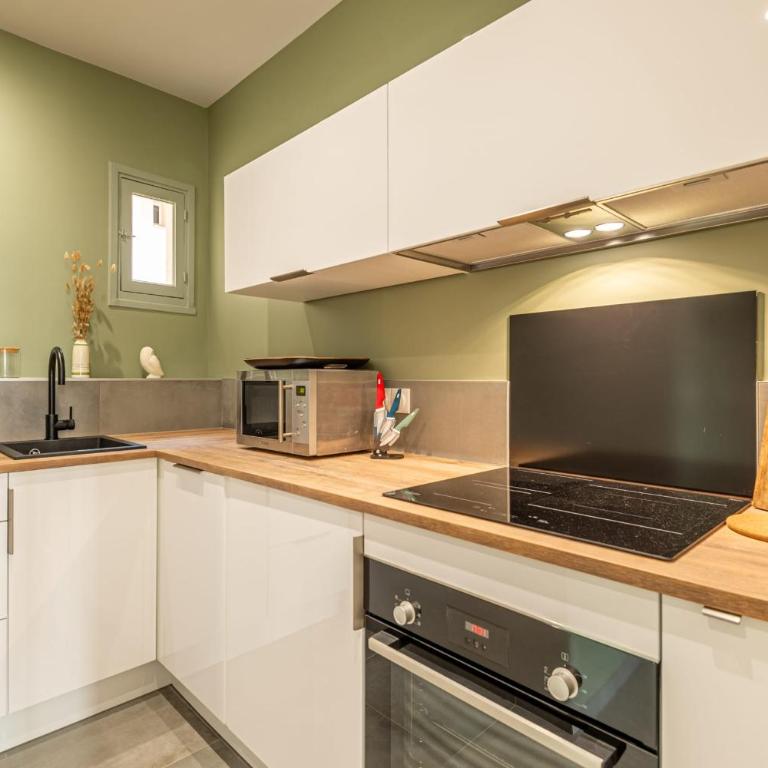 PANORAMIC SUITE - SUPERB flat in the heart of the old town 5 stars - Apartment - 6