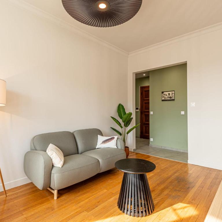 PANORAMIC SUITE - SUPERB flat in the heart of the old town 5 stars - Apartment - 13