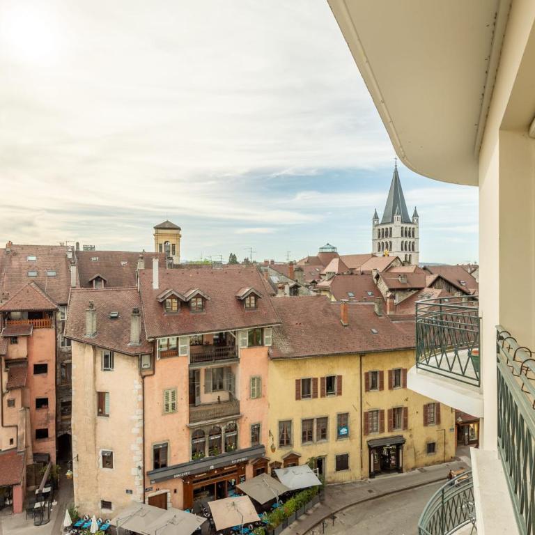 PANORAMIC SUITE - SUPERB flat in the heart of the old town 5 stars - Apartment - 50