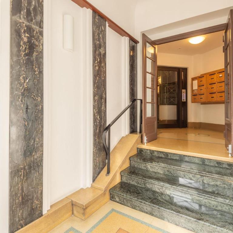 PANORAMIC SUITE - SUPERB flat in the heart of the old town 5 stars - Apartment - 63