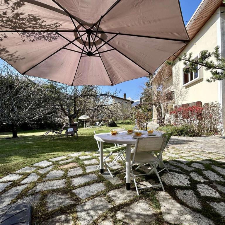 Appartement rénové 4 pièces, 6 pers, balcon, jardin, parking, wifi – Briançon - FR-1-330C-142 - Apartment - 1