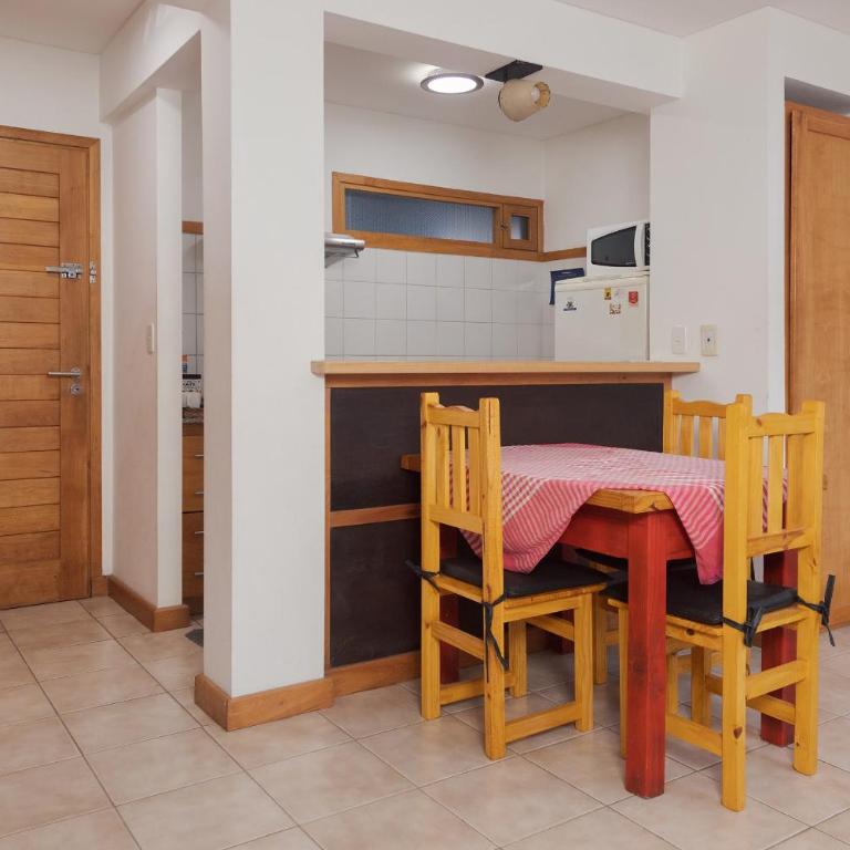 Depto Centrico con pequeño jardin y parrilla - Apartamento Estudio - 22