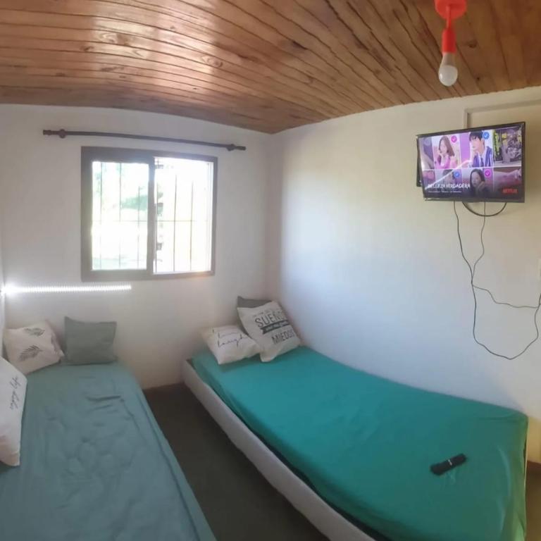 Mar del Plata- Playa Chapadmalal- Finca Viento Norte UNA CABAÑA HASTA 5 HUESPEDES Y UN DORMI CON BAÑO PRIVADO ATRAS HASTA 2 HUESPEDES - Casa de 2 dormitorios - 28