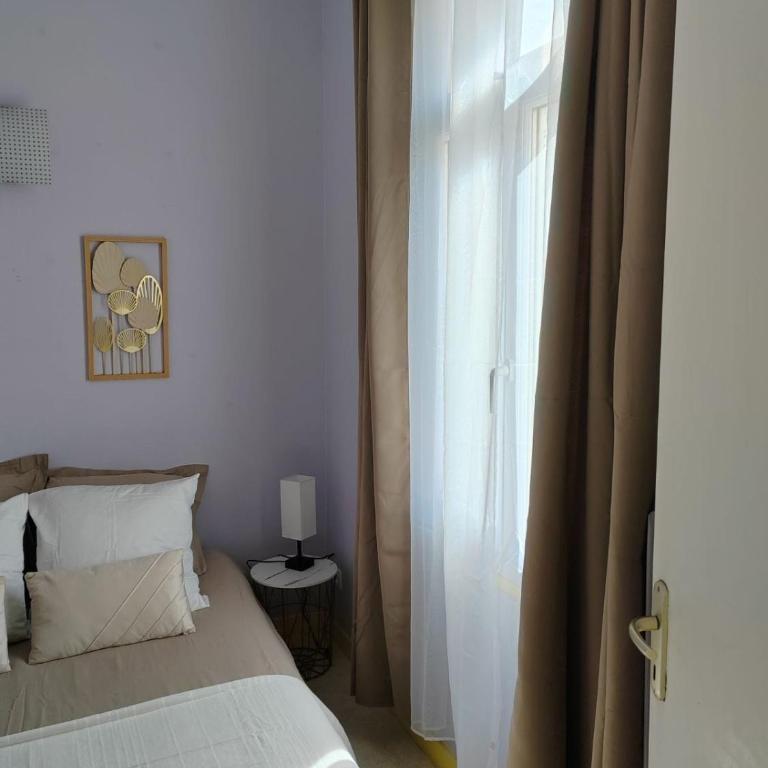 ++++ CENTRAL charmant 70m2 avec balcon, mer à 200 m et rue piétonne à 300 m ++++ - Two-Bedroom Apartment - 39