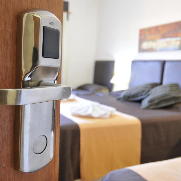 Casa Nostra Hotel - Habitación Cuádruple Estándar - 1