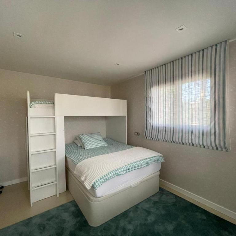 Luxury 4 BD Penthouse with Private Pool by Hostlovers - Apartamento - 15