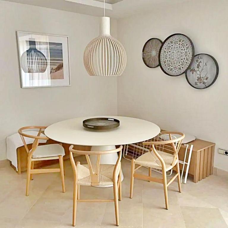 Luxury 4 BD Penthouse with Private Pool by Hostlovers - Apartamento - 3