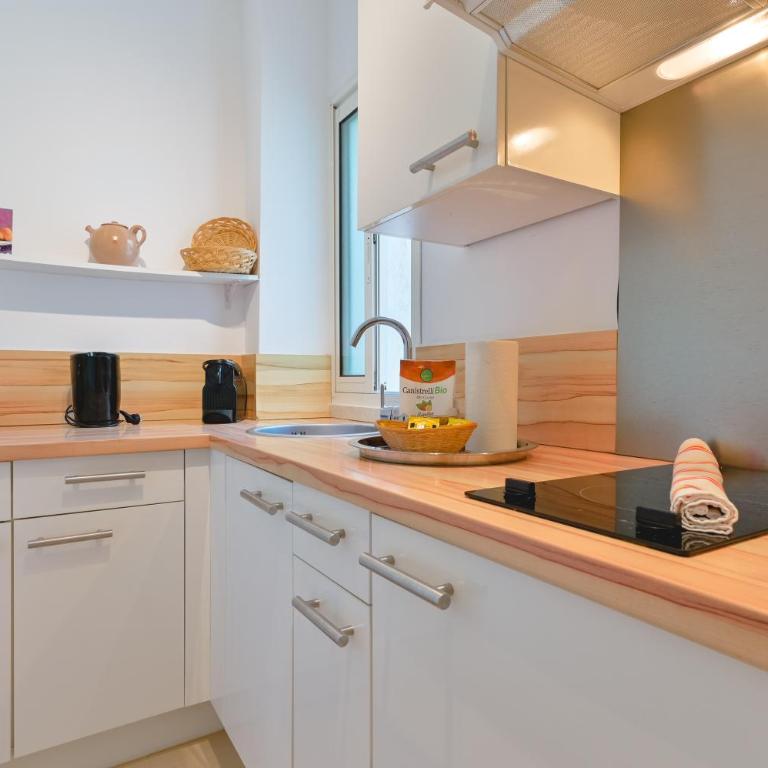Charmant Appartement - Jardinet Privé - 5 minutes des plages Sanguinaires - Ajaccio - Appartement 1 Chambre - 6