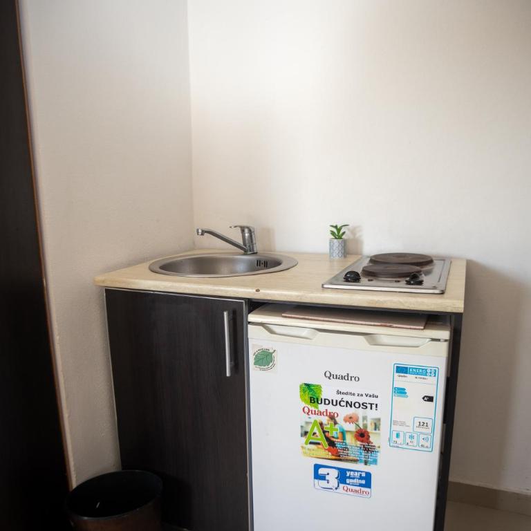 Villa Elezi - Double Room with Balcony - 11
