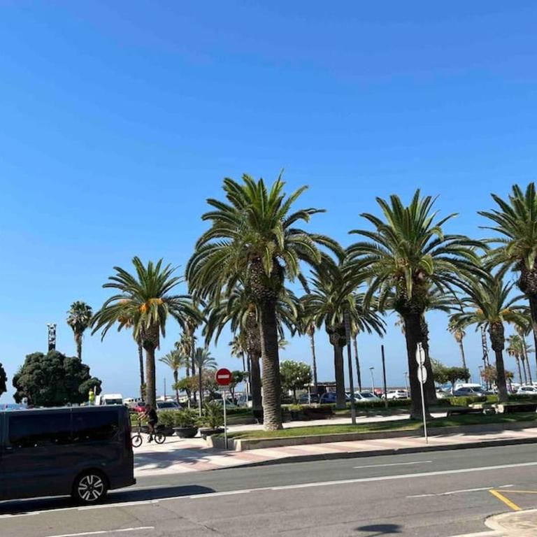 Primera línea de MAR con jardín - Apartamento con 4 dormitorios - 2