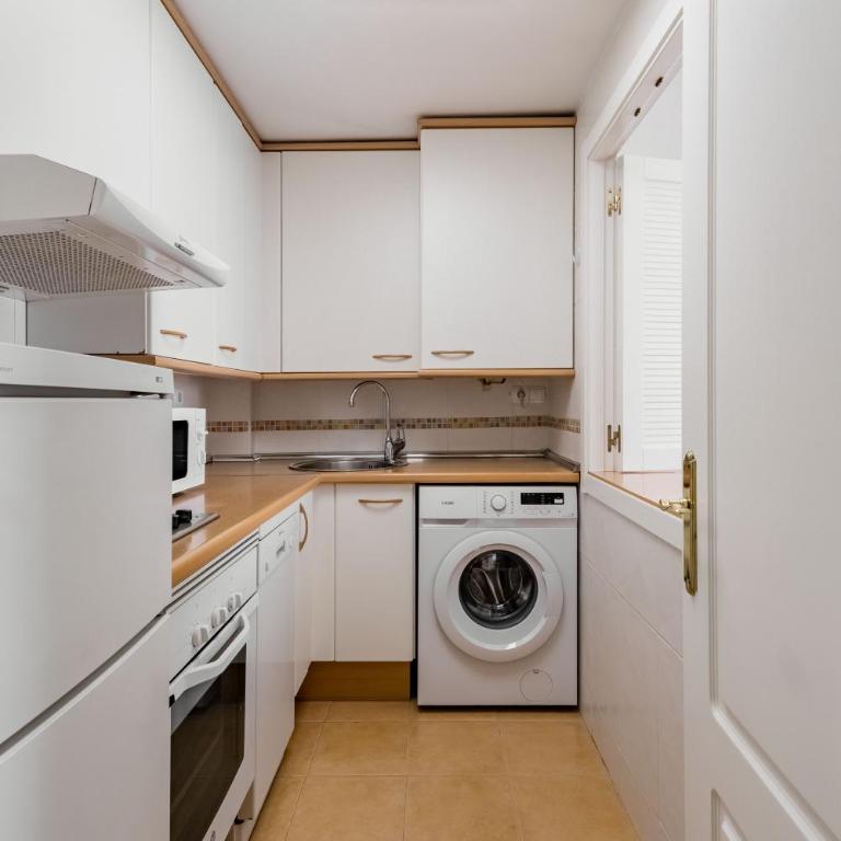 Charming Airport V - One-Bedroom Apartment - 4