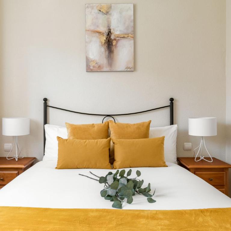 Charming Airport V - One-Bedroom Apartment - 2