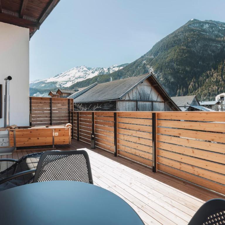 4zero Appartment - Apartment 4 mit Balkon und mit Feuer beheiztem Whirlpool - 4