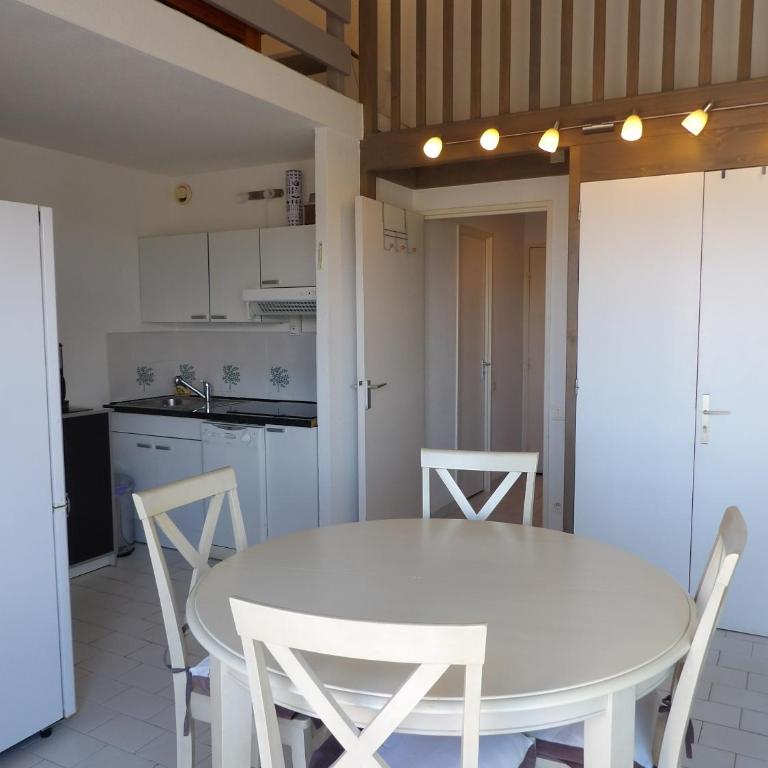 Appart mezzanine avec balcon Piscine - Apartamento con balcón - 12