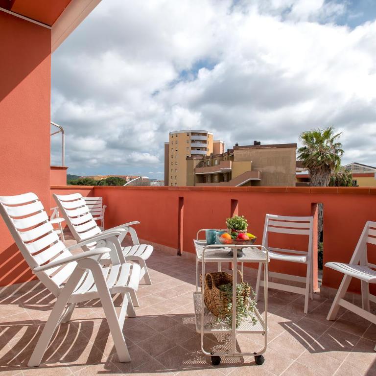 GuestHost - Alghero Seaside Serenity Flat with Terrace! - Appartamento con 2 Camere da Letto - 15