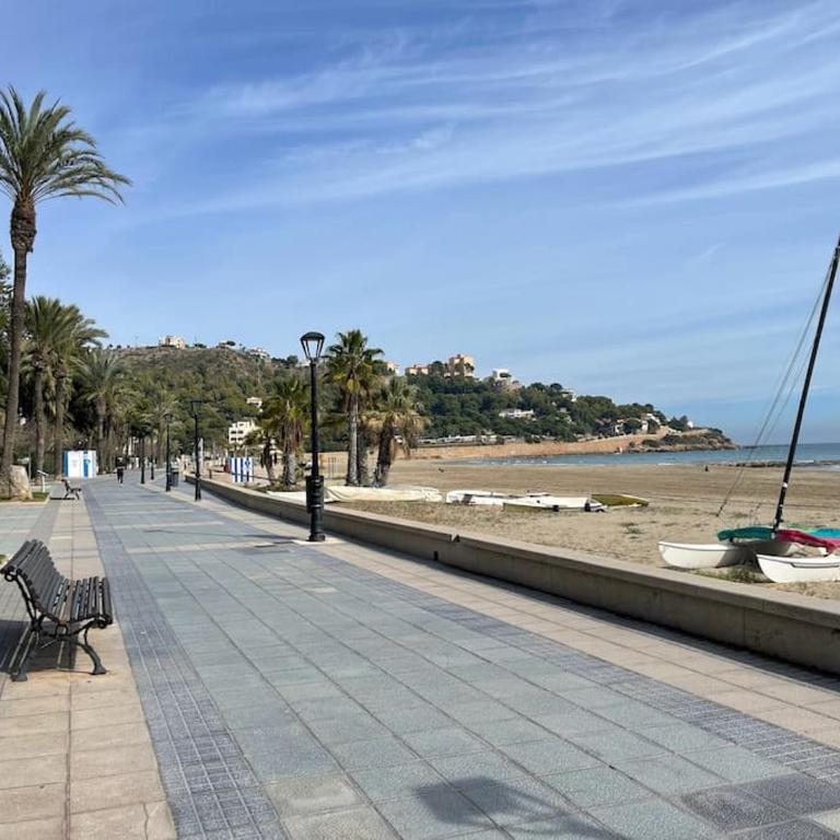 LC Apartaments Playa Voramar - Three-Bedroom Apartment - 25