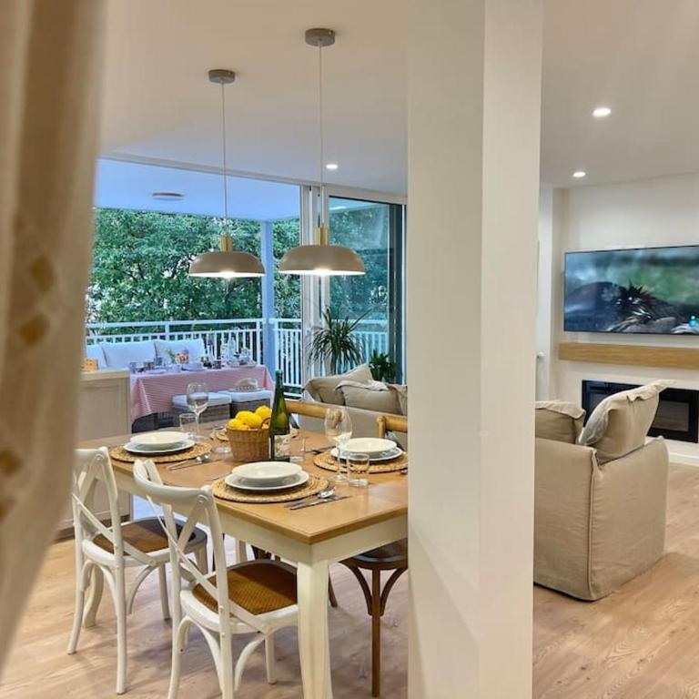 LC Apartaments Playa Voramar - Three-Bedroom Apartment - 34