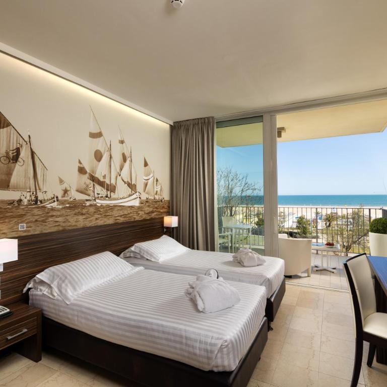 Mercure Rimini Lungomare - Camera Privilege Doppia con Letti Singoli con Balcone e Vista Mare - 6