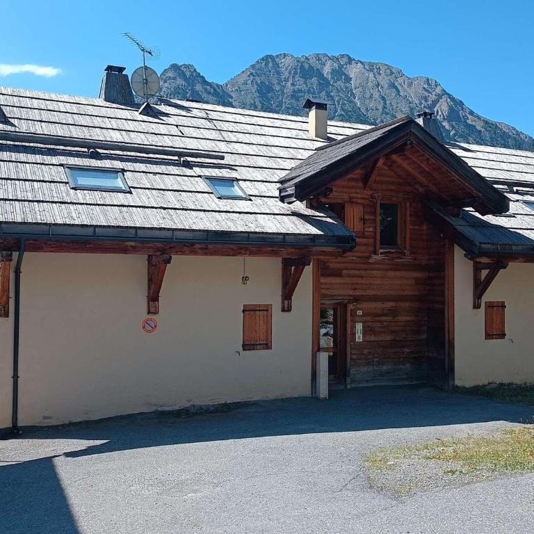Studio rénové avec terrasse, jardin et parking à Montgenèvre - 4 pers. - FR-1-445-204 - Studio - 12