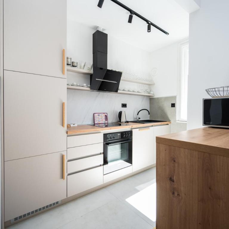 Design 150m2 Three-Bedroom Apartment - Titova Street - Apartman sa 3 Spavaće Sobe - 2